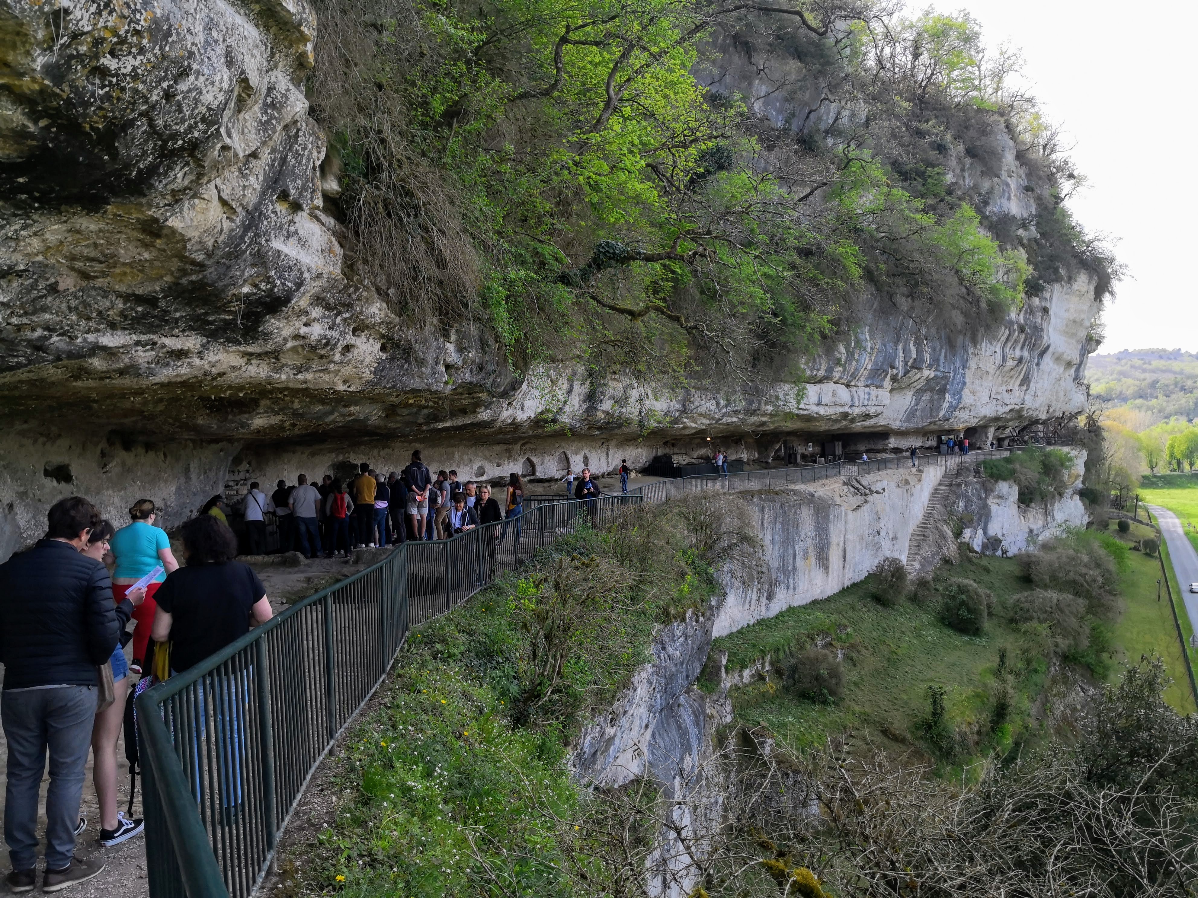 La Roque Saint-Christophe, Vallée de la Vézère Vallée de la Dordogne  Tourisme – Rocamadour, Padirac, Autoire, Loubressac, Carennac,  Collonges-la-Rouge